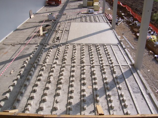 02-Act-Pavimimentos Industriales en Base a Loseta y Sellado